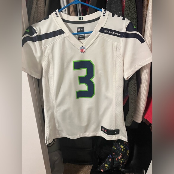 Small womans Seahawks/Russell Wilson Jersey - Picture 1 of 2